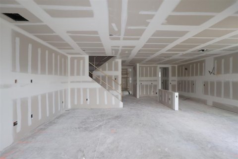 House in Zellwood, Florida 5 bedrooms, 354.7 sq.m. № 2403695 - photo 7