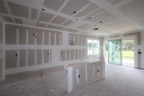 House in Zellwood, Florida 5 bedrooms, 354.7 sq.m. № 2403695 - photo 18