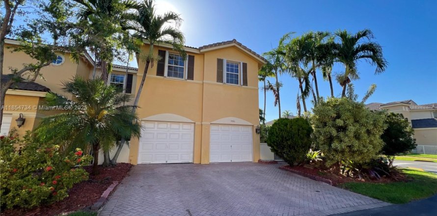 Villa ou maison à Doral, Floride 4 chambres, 211.45 m2 № 1872704
