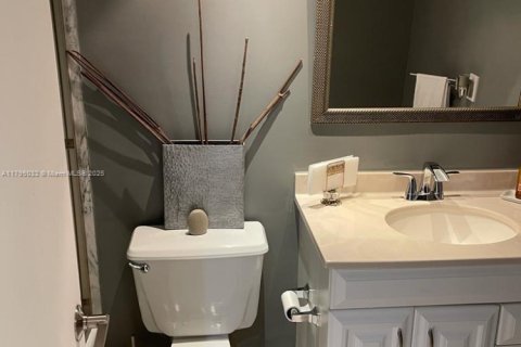 Снять в аренду кондоминиум в Ки-Бискейн, Флорида 3 спальни, 219.81м2, № 2037764 - фото 19