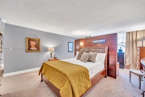 Купить кондоминиум в Бей-Харбор-Айлендс, Флорида 2 спальни, 133.87м2, № 1462596 - фото 27