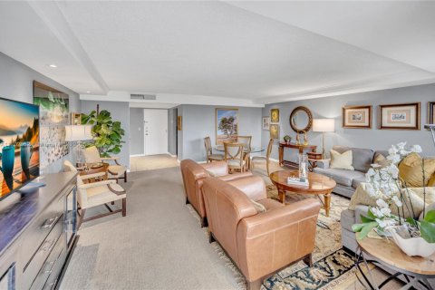 Купить кондоминиум в Бей-Харбор-Айлендс, Флорида 2 спальни, 133.87м2, № 1462596 - фото 13