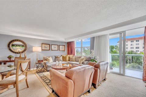 Купить кондоминиум в Бей-Харбор-Айлендс, Флорида 2 спальни, 133.87м2, № 1462596 - фото 12