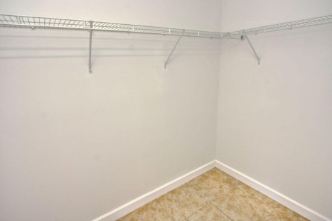Casa en venta en Port St. Lucie, Florida, 3 dormitorios, 143.72 m2 № 2415762 - foto 14