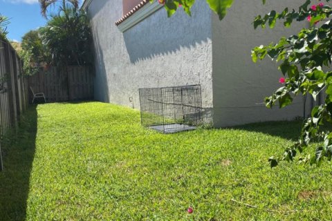 Casa en alquiler en Palm Beach Gardens, Florida, 3 dormitorios, 181.25 m2 № 1142275 - foto 1