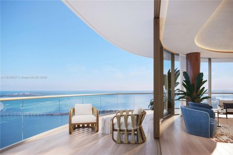 Condo in Miami, Florida, 2 bedrooms № 2082214 - photo 4