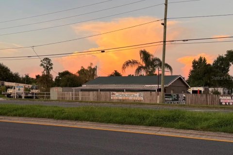 Commercial property in Land O' Lakes, Florida № 2312767 - photo 10
