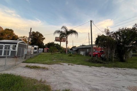 Commercial property in Land O' Lakes, Florida № 2312767 - photo 6