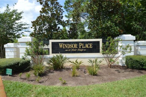 House in New Port Richey, Florida 3 bedrooms, 119.29 sq.m. № 1886245 - photo 3