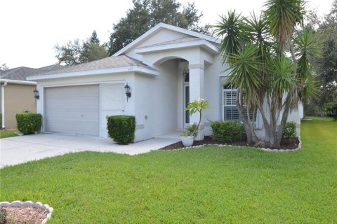 House in New Port Richey, Florida 3 bedrooms, 119.29 sq.m. № 1886245 - photo 2
