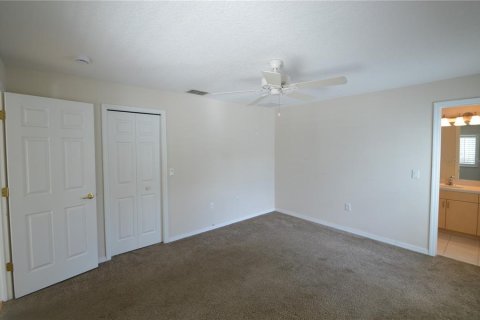 House in New Port Richey, Florida 3 bedrooms, 119.29 sq.m. № 1886245 - photo 19