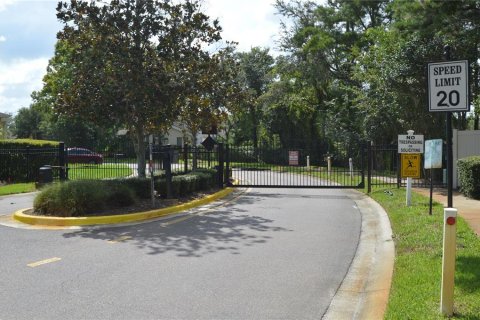 House in New Port Richey, Florida 3 bedrooms, 119.29 sq.m. № 1886245 - photo 4