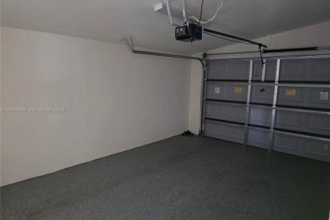 House in Lehigh Acres, Florida 3 bedrooms № 2069009 - photo 17