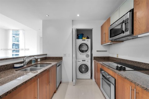 Apartment in Miami, Florida 2 bedrooms, 94.48 sq.m. № 2084067 - photo 4