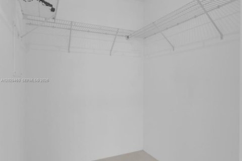 Apartment in Miami, Florida 2 bedrooms, 94.48 sq.m. № 2084067 - photo 19