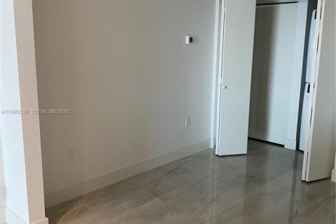 Купить кондоминиум в Бей-Харбор-Айлендс, Флорида 1 спальня, 91.04м2, № 2064107 - фото 13