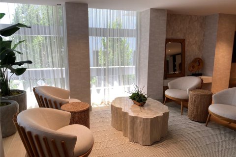 Купить кондоминиум в Бей-Харбор-Айлендс, Флорида 1 спальня, 91.04м2, № 2064107 - фото 27