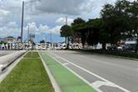 Propiedad comercial en venta en Oakland Park, Florida № 1947261 - foto 5