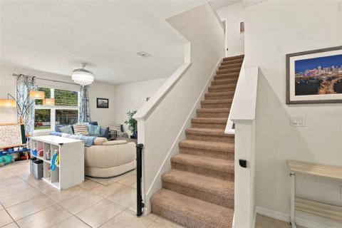 Villa ou maison à vendre à Sanford, Floride: 5 chambres, 243.96 m2 № 2419520 - photo 5