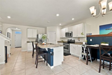 Villa ou maison à vendre à Sanford, Floride: 5 chambres, 243.96 m2 № 2419520 - photo 9