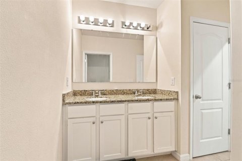 Villa ou maison à vendre à Sanford, Floride: 5 chambres, 243.96 m2 № 2419520 - photo 28