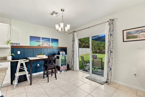 Villa ou maison à vendre à Sanford, Floride: 5 chambres, 243.96 m2 № 2419520 - photo 8