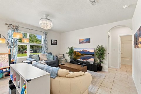 Villa ou maison à vendre à Sanford, Floride: 5 chambres, 243.96 m2 № 2419520 - photo 14