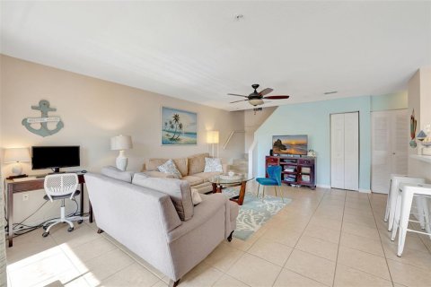 Copropriété à vendre à Sarasota, Floride: 2 chambres, 113.71 m2 № 1673658 - photo 6