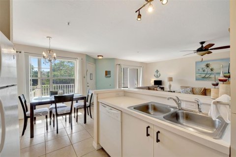 Copropriété à vendre à Sarasota, Floride: 2 chambres, 113.71 m2 № 1673658 - photo 10