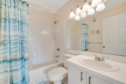 Copropriété à vendre à Sarasota, Floride: 2 chambres, 113.71 m2 № 1673658 - photo 21