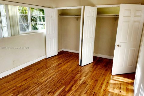 Condominio en alquiler en Miami Beach, Florida, 2 dormitorios, 84.36 m2 № 1871606 - foto 20
