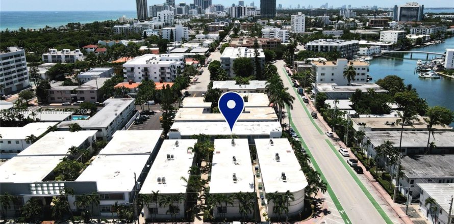 Condo à Miami Beach, Floride, 2 chambres № 1871606