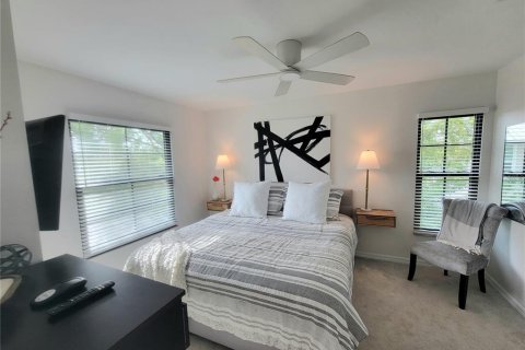 Снять в аренду квартиру в Сарасота, Флорида 6 комнат, 113.34м2, № 1915690 - фото 11