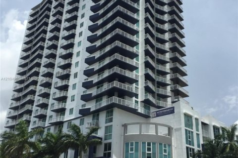 Condo à Miami, Floride, 1 chambre № 2415615