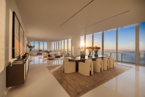 Condo in Miami, Florida, 5 bedrooms  № 1705100 - photo 18