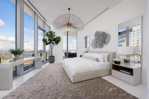 Condo in Miami, Florida, 5 bedrooms  № 1705100 - photo 9