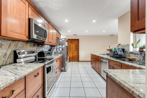 House in Homestead, Florida 3 bedrooms, 220.27 sq.m. № 1738815 - photo 7
