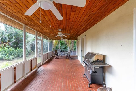 House in Homestead, Florida 3 bedrooms, 220.27 sq.m. № 1738815 - photo 19