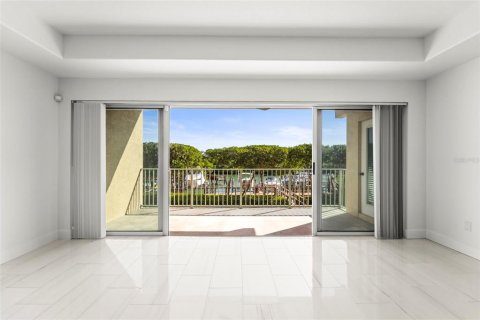 Copropriété à louer à Tierra Verde, Floride: 3 chambres, 233.18 m2 № 2419076 - photo 18
