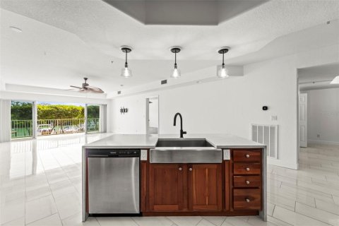 Copropriété à louer à Tierra Verde, Floride: 3 chambres, 233.18 m2 № 2419076 - photo 13