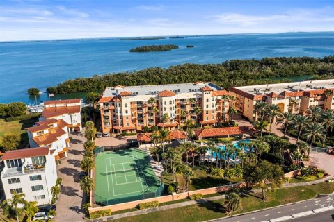 Condo à Tierra Verde, Floride, 3 chambres  № 2419076
