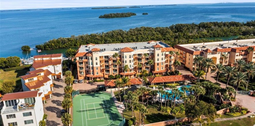 Condo à Tierra Verde, Floride, 3 chambres № 2419076
