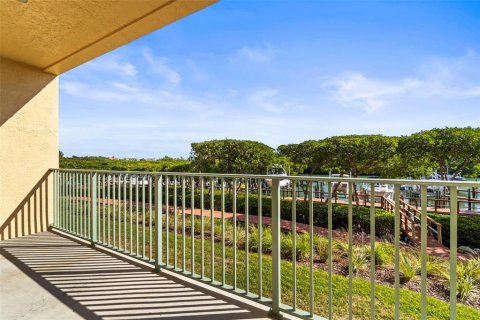 Copropriété à louer à Tierra Verde, Floride: 3 chambres, 233.18 m2 № 2419076 - photo 20