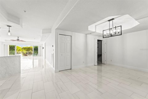 Copropriété à louer à Tierra Verde, Floride: 3 chambres, 233.18 m2 № 2419076 - photo 6
