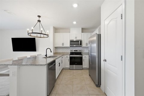 Купить таунхаус в Дэвенпорт, Флорида 6 комнат, 136.01м2, № 2095591 - фото 4