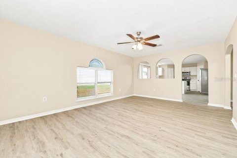 Villa ou maison à louer à Gibsonton, Floride: 3 chambres, 205.78 m2 № 2389423 - photo 16