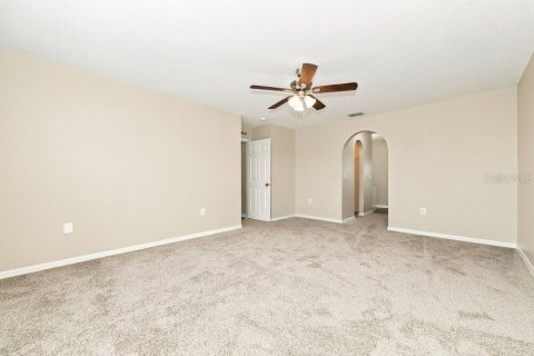 Villa ou maison à louer à Gibsonton, Floride: 3 chambres, 205.78 m2 № 2389423 - photo 8