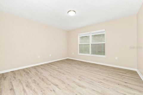 Villa ou maison à louer à Gibsonton, Floride: 3 chambres, 205.78 m2 № 2389423 - photo 4