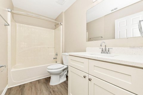 Villa ou maison à louer à Gibsonton, Floride: 3 chambres, 205.78 m2 № 2389423 - photo 15