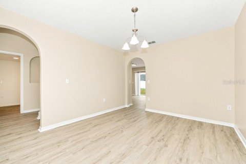 Villa ou maison à louer à Gibsonton, Floride: 3 chambres, 205.78 m2 № 2389423 - photo 5
